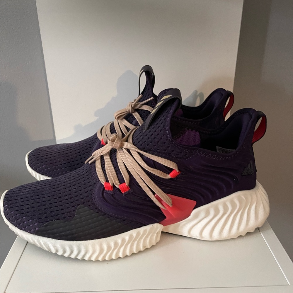 Adidas Alphabounce shoes
